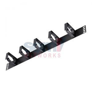 Cable management bar organiser 1U plastic rings 5 kabelių sutvarkymo panelė šukos kabeliu tvarkymo panele Kabeļu organizators ar plastika gredzeniem CMB-05